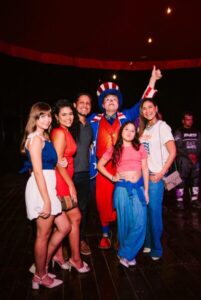 Circo Americano leva alegria e reúne famílias em São Luís no Dia da Felicidade