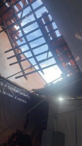 Telhado de auditório de escola de Braide desaba em São Luís