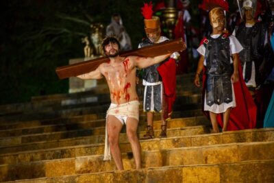 Maranhenses encontram na Paixão de Cristo de Floriano uma experiência de fé, cultura e viagem