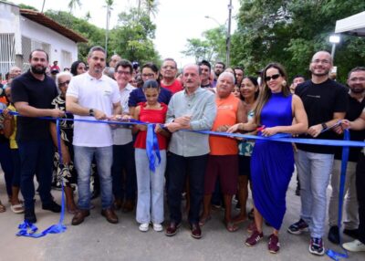 Dr. Julinho entrega ruas revitalizadas no bairro São Benedito