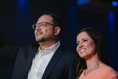 Dr. Orlando mostra força política em festa de aniversário com nomes influentes do Maranhão