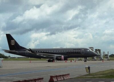 Avião da Polícia Federal é visto em aeroporto de São Luís nesta terça-feira (31)