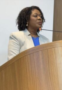 Esmênia Miranda assume a prefeitura de São Luís