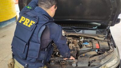 Carro roubado em São Luís é recuperado durante fiscalização na BR-010