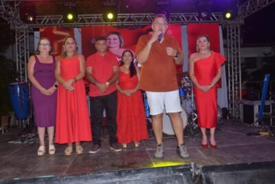 Prefeito Kleber Tratorzão e Núbia Patrol promovem grande festa de Natal em São Domingos do Maranhão