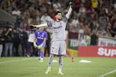 Rossi brilha nos pênaltis e garante título carioca do Flamengo sobre o Fluminense