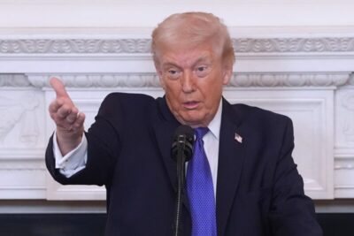 Trump diz que ofensiva dos EUA no Irã continuará até atingir todos os objetivos militares