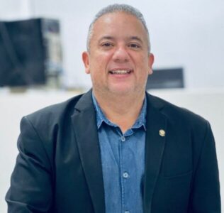 Vereador Araújo Neto destaca obras da prefeitura, avanços na educação e cobra investimentos do Estado para saúde de Codó