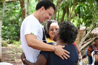 Felipe Camarão ouve demandas e reforça compromisso com comunidades quilombolas, em Viana