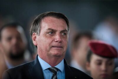 Bolsonaro é preso preventivamente a pedido da PF