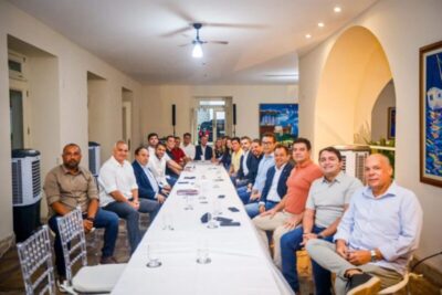 Brandão se reúne com líderes de 12 partidos e defende alinhamento com Lula para as eleições