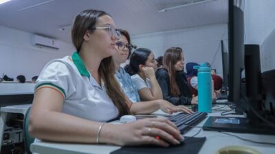 Programa Escolas Conectadas alcança 71,8% das escolas públicas no Maranhão