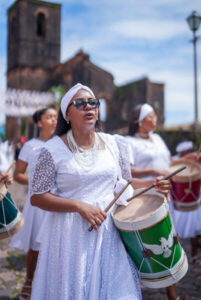 Caixeiras do Divino de Alcântara apresentam “Toque de Caixa” em São Luís