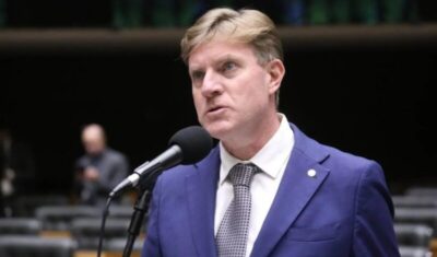 Câmara aprova projeto que obriga companhias aéreas a dar assistência a familiares de vítimas de acidentes