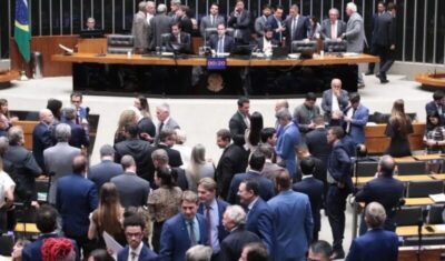 Câmara conclui votação do projeto de lei antifacção; texto segue para sanção