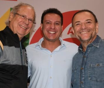 Após descartar apoio a Brandão, Edinho Silva recebe Felipe Camarão…