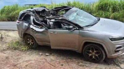 NA ESTRADA; Eucalipto cai em cima de carro e mata garotinha de 1 ano