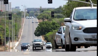 Governador propõe zerar IPVA de veículos elétricos e híbridos por dois anos