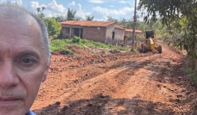 Líder político Aluisinho do Posto acompanha recuperação de estrada vicinal no Médio Mearim