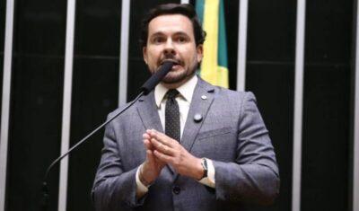 Comissão aprova projeto que exige certidão de antecedentes criminais para casamento