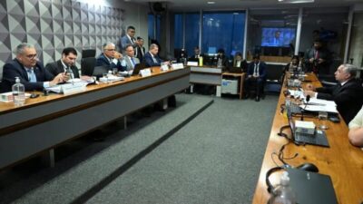 Relator da CPMI pede quebra de sigilos de Lulinha por mensagens do “Careca do INSS”