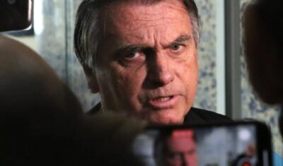 Defesa diz que Bolsonaro não tinha conhecimento sobre vídeo de Eduardo