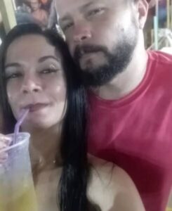 Mulher é assassinada pelo ex-marido dentro do local de trabalho