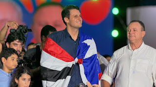 Palanque único pró -Orleans na capital do Médio Mearim