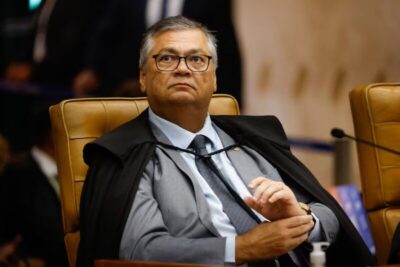 Oposição envia ao Senado pedido de impeachment contra o ministro Flávio Dino