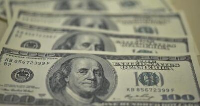 Brasil tem segunda maior saída de dólares da história em 2025