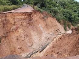 Cratera gigante em Açailândia motiva novas diligências de fiscalização