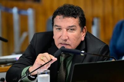 Projeto que obriga classificação indicativa de músicas avança