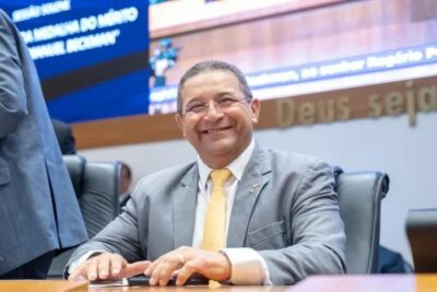 Jota Pinto tome posse no lugar de Junior Cascaria