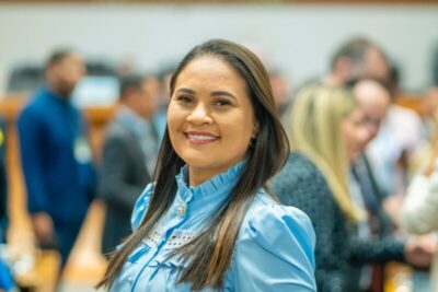 Deputada Edna Silva esclarece que afastamento é temporário e voltado à organização interna do mandato