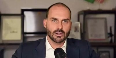 Polícia Federal determina retorno de Eduardo Bolsonaro ao cargo de escrivão