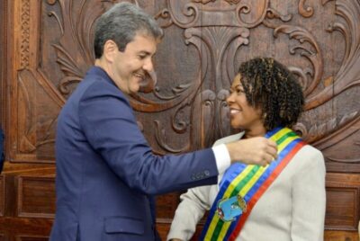 “HÁ ALGO DE NOVO NO FRONT”! VILLE DE SAINT-LOUIS: Professora Esmênia Miranda é a nova prefeita da “Única Capital fundada pelos Franceses” no Brasil