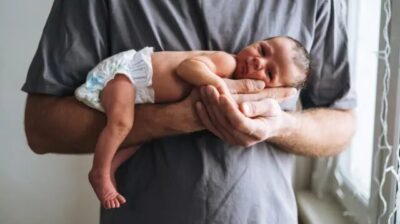 Senado aprova projeto que amplia licença-paternidade para até 20 dias; texto segue para sanção