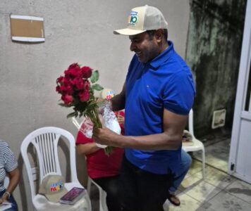 “VENI VIDI VICI”! PRD/FÁBIO CÂMARA: mantém tradição das rosas “encarnadas” no Dia Internacional da Mulher…
