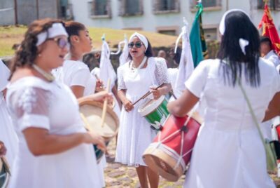 Caixeiras do Divino de Alcântara se apresentam no CCVM nesta quinta-feira (19)