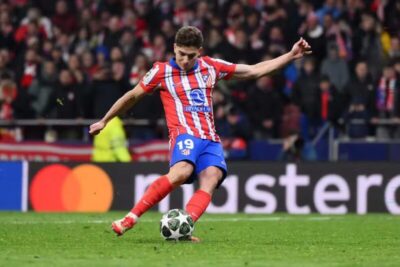 Simeone elege Julián Álvarez como seu jogador favorito no futebol atual