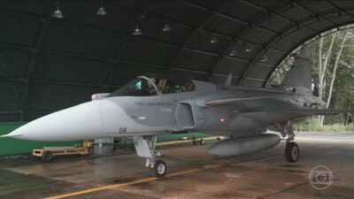 FAB coloca caças Gripen em alerta para defesa aérea de Brasília