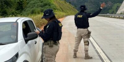 PRF cumpre 302 mandados de prisão por violência contra mulheres em operação nacional