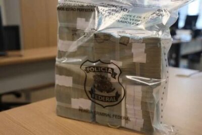PF apreende R$ 430 mil em casa do deputado Sóstenes Cavalcante