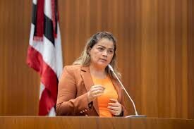 Mical reclama de não inclusão em pesquisa para o Senado