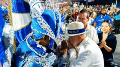Com enredo sobre Lula e polêmicas judiciais, Acadêmicos de Niterói é rebaixada no Carnaval do Rio