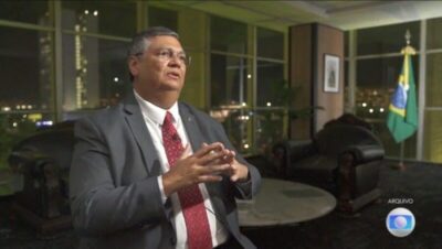 Dino divulga nota após caso de blogueiro perseguido parar no Jornal Nacional