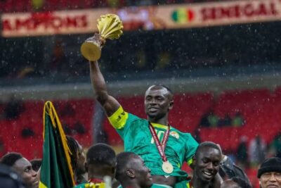 Senegal diz que não devolverá troféu após decisão da CAF