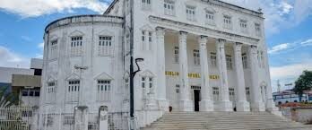 Biblioteca Benedito Leite promove “Lendo o Natal” com contação de histórias e cinema em São Luís