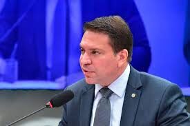 Moraes manda MJ formalizar pedido de extradição de Ramagem dos EUA