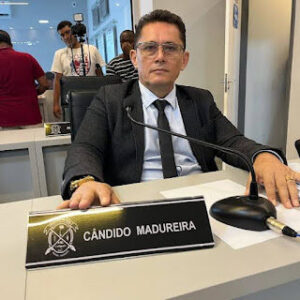 Vereador denunciado por colega X-9 é citado em caso policial envolvendo venda ilegal de vaga de mototaxista